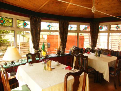 Druid Cottage in Pairc Na Gloine