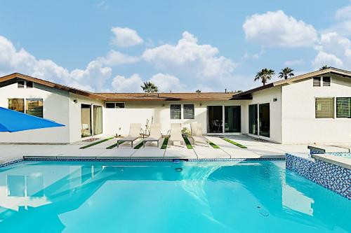 West Nicola Escape Permit# 2719 in Palm Springs, USA