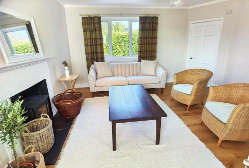 South Lodge, Glenfintaig South Lodge, Glenfintaig