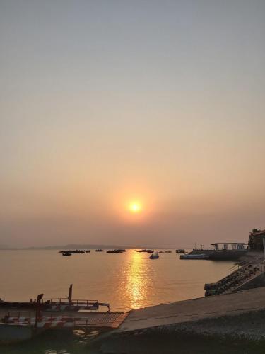 Surrounding environment, Hoang Long Hotel Bai Chay in Hạ Long