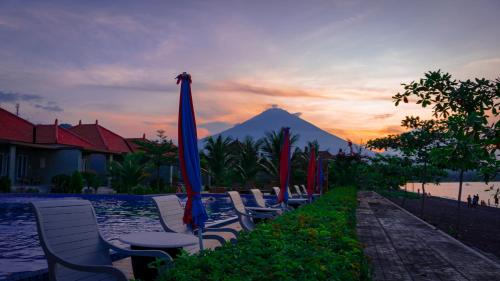 Beach, Seamount Hotel Amed in Amed