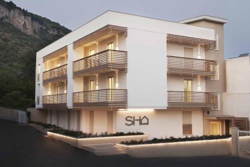 SH Home - Accommodation - Palma Campania