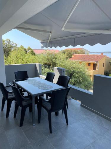  Apartments Bakula in Mandre