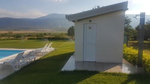 Villa Lavender with swimming pool - image 3