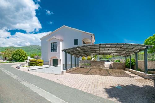 Residence Nada in Bristivica
