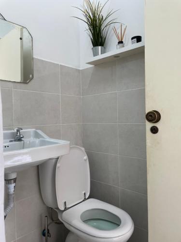 Wine Inn Carcavelos Guesthouse 2