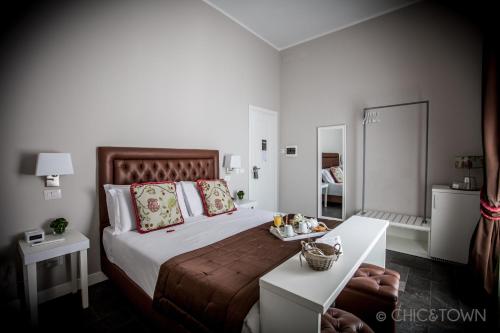 Chic & Town Luxury Rooms - image 4