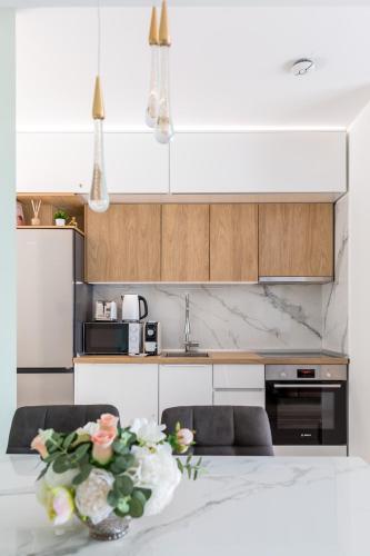 Exquisite Couples Delight with free bikes & parking, Split (zdjęcie 5)