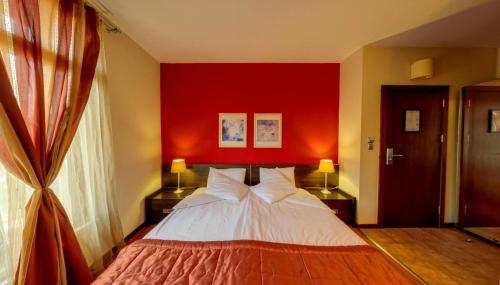 2 twin beds