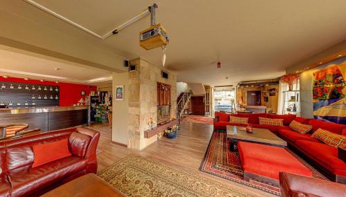 Famil Hotel & Chalets – Bansko, NC