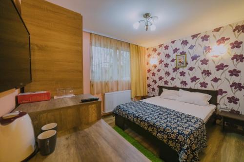 1 queen bed