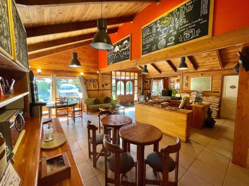 حانة/استراحة, Hostal Pucon Sur in بوكون