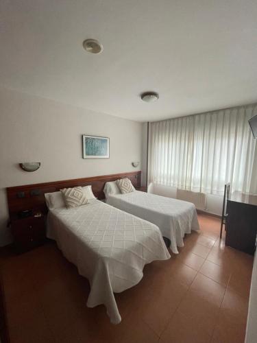 Hotel Valdés - image 2