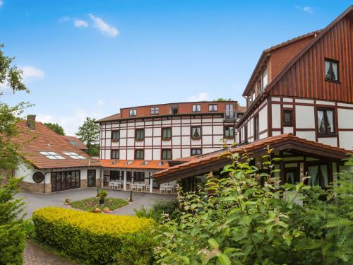 Landhotel Der Schwallenhof - Hotel - Bad Driburg
