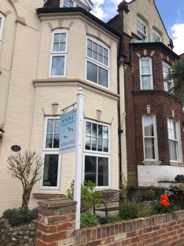 A szálláshely kívülről, Knoll Guest House in Cromer Város