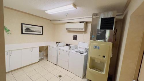 Super 8 Maumee/Toledo, OH