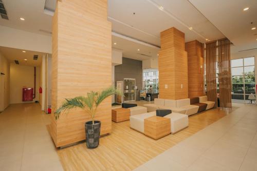 Lobby, Tmansari Mahogany Apartment by WGspace in Karawang