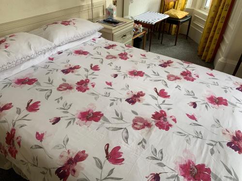 Dorstan Guest House - image 11