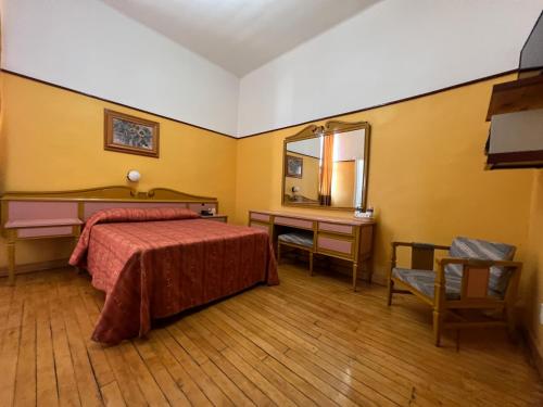 room detail thumbnail 0