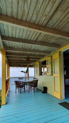 Balkon/teras, Traditional West Indian cottage on Good Moon Farm in Tortola