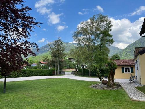 Villa am Bach