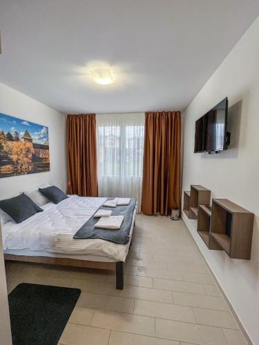1 queen bed