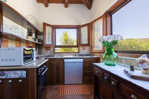Kitchen, Villa Saige , piscina ad uso esclusivo, con idromassaggio in Alghero