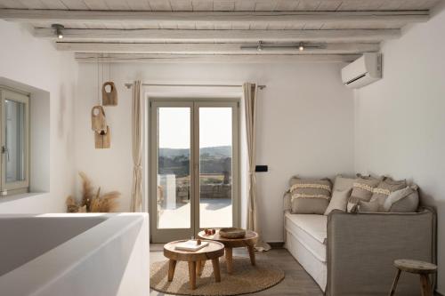 Ikies of Mykonos - image 10