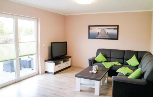 Nice home in Rostock-Rvershagen with 2 Bedrooms and WiFi