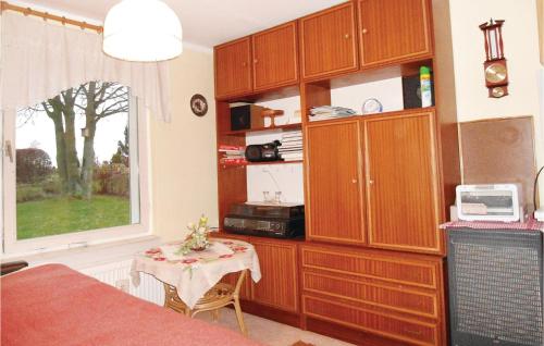 1 Bedroom Beautiful Home In Krpelin-wichmannsdrf