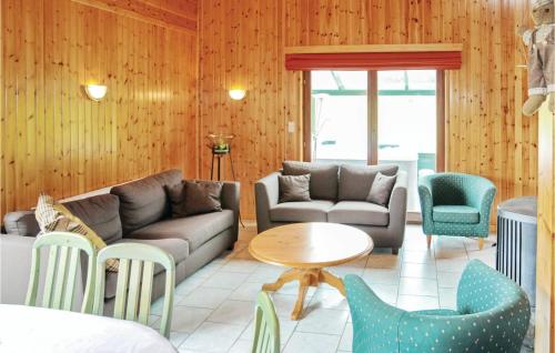  Four-Bedroom Holiday Home in Durbuy in Durbuy