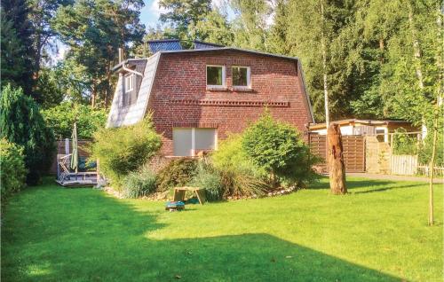 Holiday home Berlin 54 with Game Room - image 3