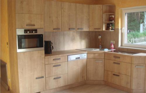 Holiday home Berlin 54 with Game Room - image 4