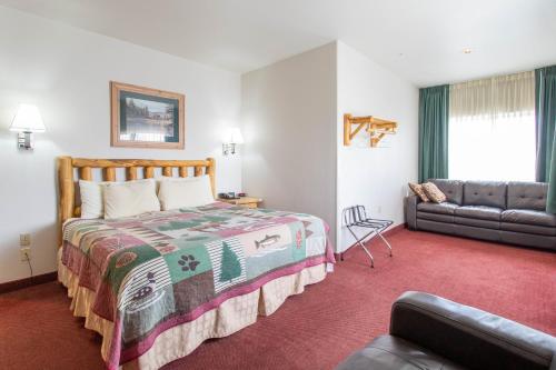 North Park Inn & Suites