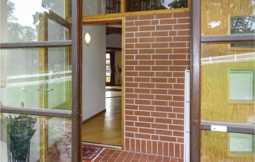 Stunning home in Kuhlen Wendorf with Sauna WiFi and 5 Bedrooms - image 2