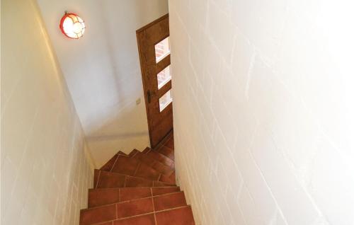 Stunning home in Kuhlen Wendorf with Sauna WiFi and 5 Bedrooms - image 10