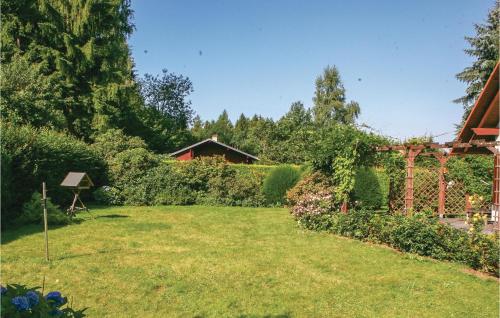 Garden, Beautiful home in Lengenfeld-Plohn with 2 Bedrooms and WiFi in Lengenfeld