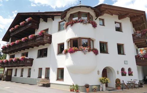 Awesome Apartment In St, Anton With 1 Bedrooms - St. Anton am Arlberg