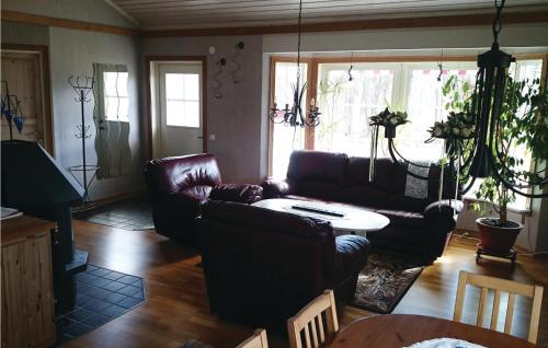 2 Bedroom Stunning Home In Gallstad in Holmared