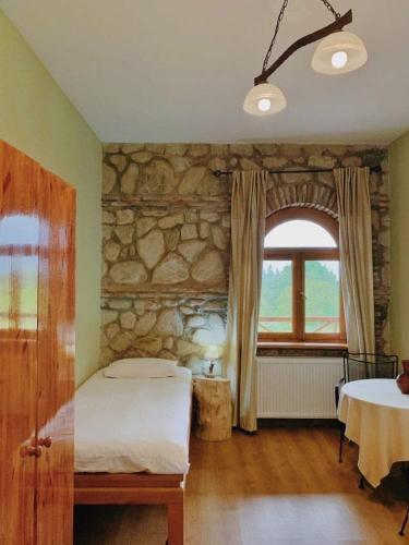 2 twin beds