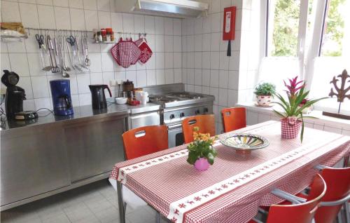 Nice Home In Auerbach With Wifi