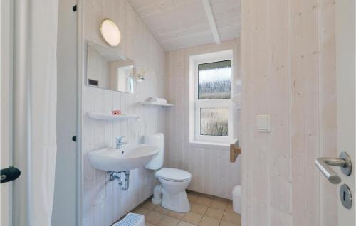 Two-Bedroom Holiday Home image 7