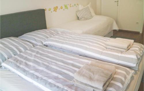 Two-Bedroom Apartment in Barth - image 2