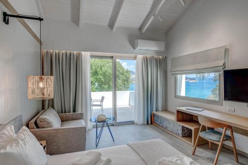 Junior Suite with Sea View image 3