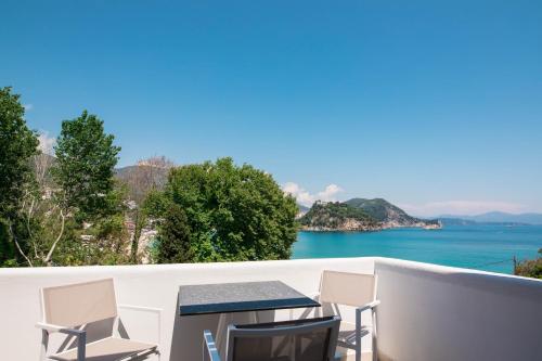 Junior Suite with Sea View image 4