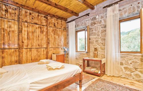 2 Bedroom Stunning Home In Herceg Novi