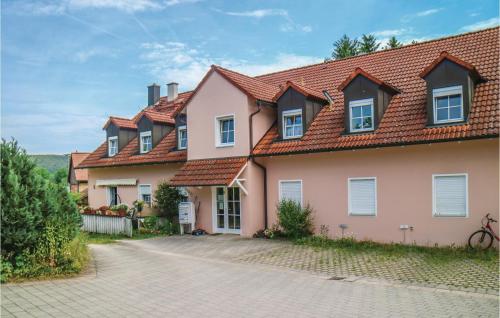 Gorgeous Apartment In Heinersreuth With Wifi