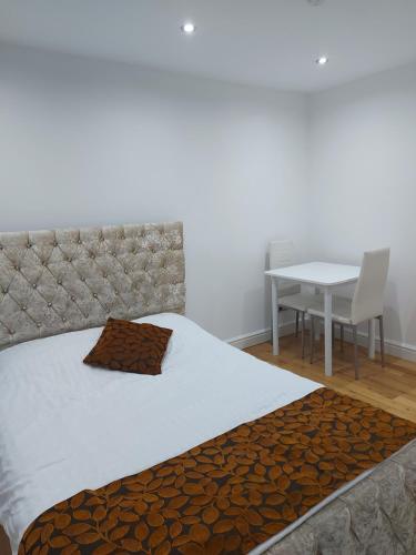 Apartment & Rooms in London, Croydon (photo 6)