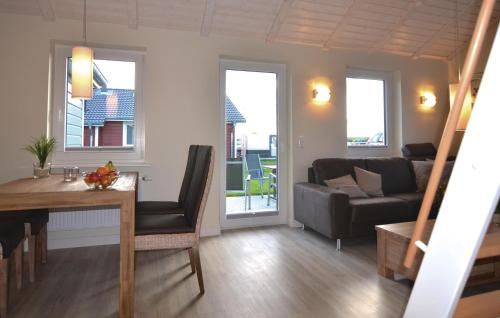 Amazing Home In Dagebll With Wifi