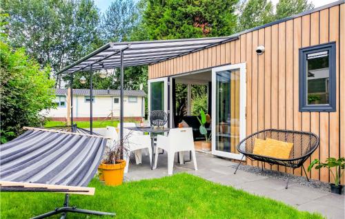  3 Bedroom Stunning Home In Heinkenszand in heinkenszand